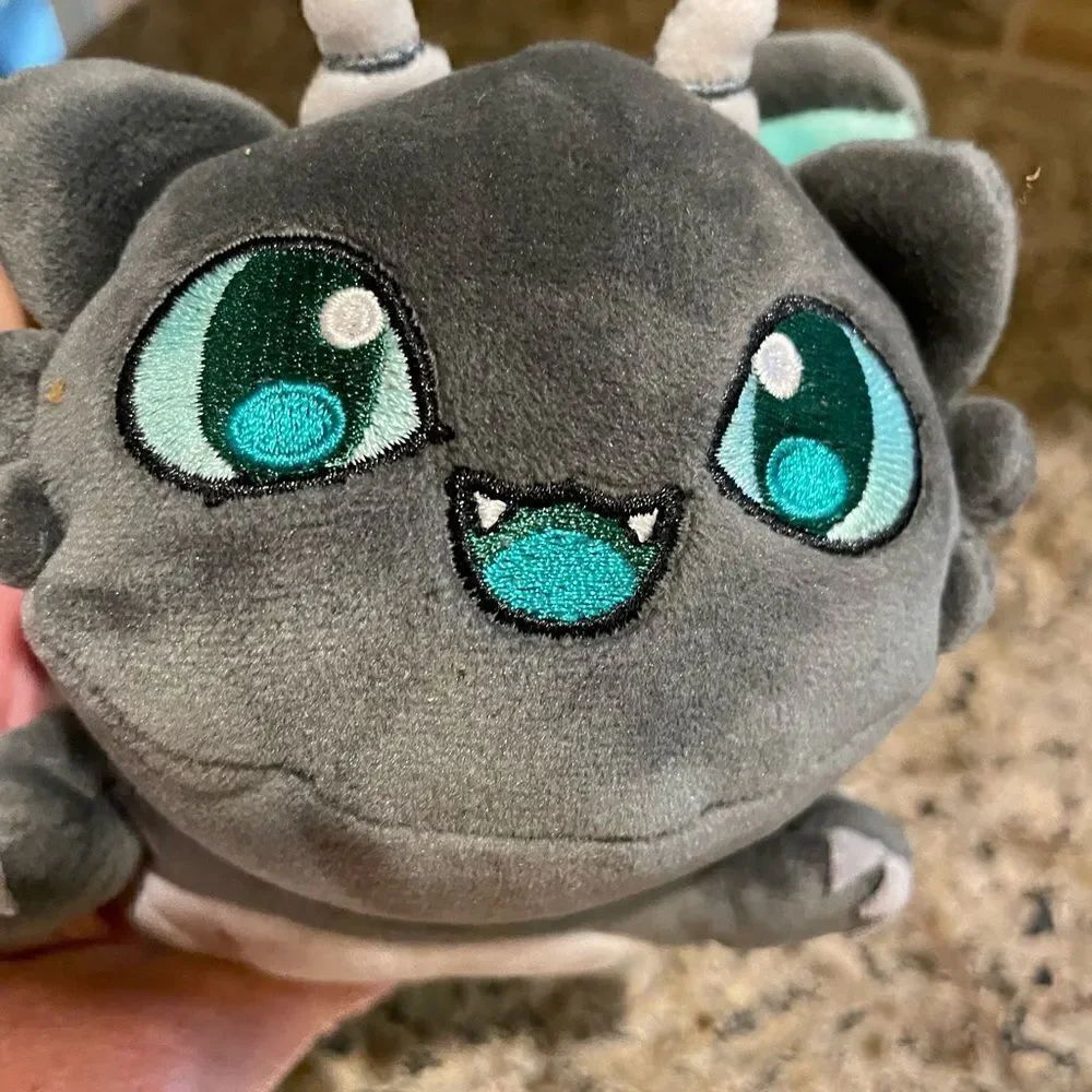 Aphmau Gray Dragon Cat Bat Plush HTF!